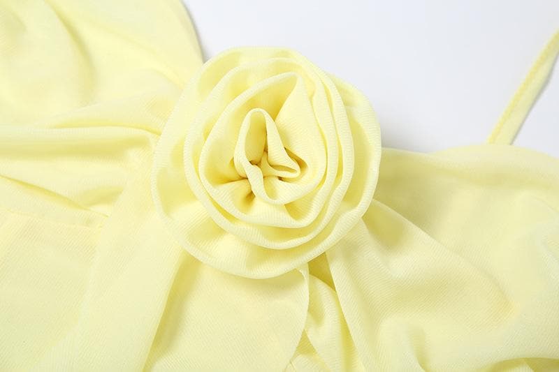 Sweetheart neck flower applique ruffle cami top