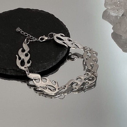 Flame decor metal chain bracelet
