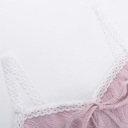 Sweetheart neck lace hem textured cami top