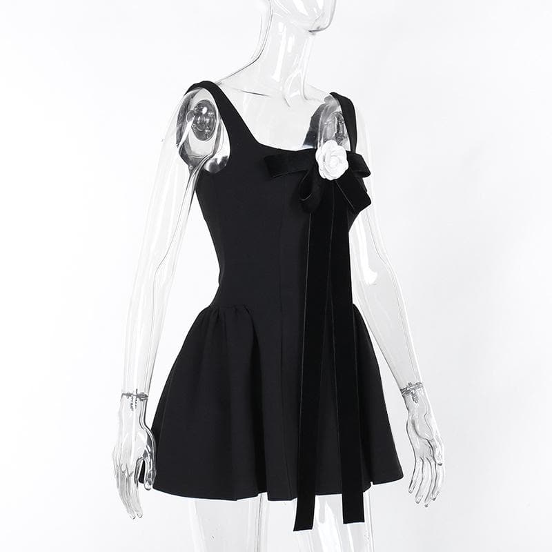 Bowknot flower applique square neck cami mini dress