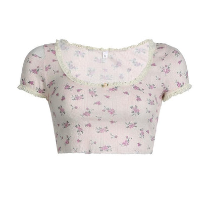 Short sleeve lace hem flower applique print textured crop top
