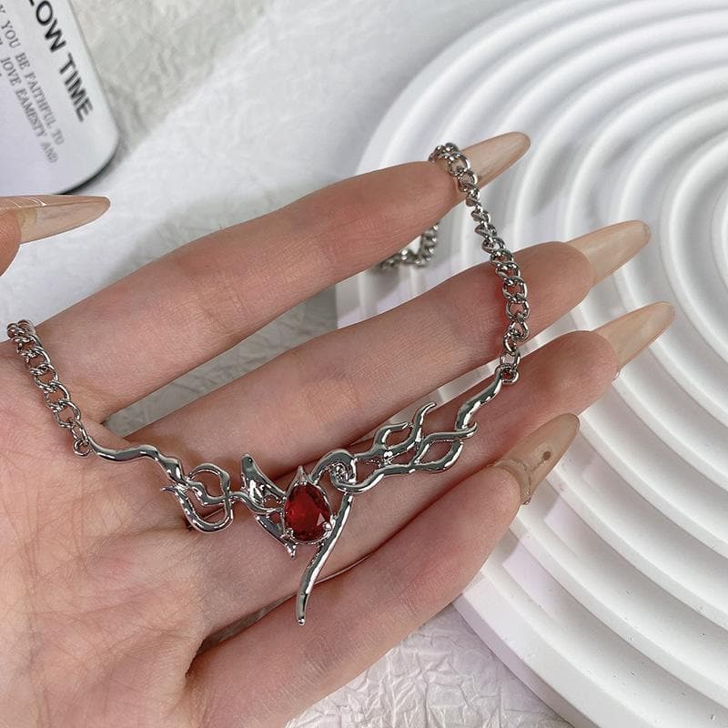 Heart pendant chain contrast necklace