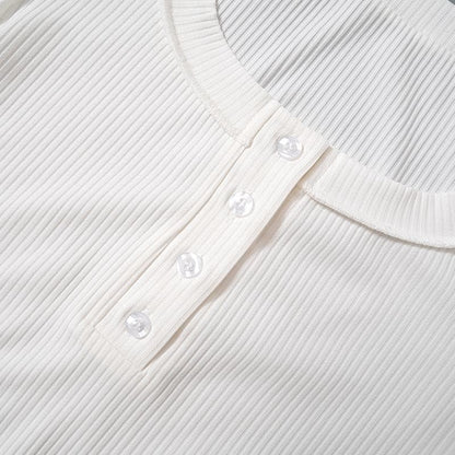 Button ribbed stitch long sleeve solid crop top