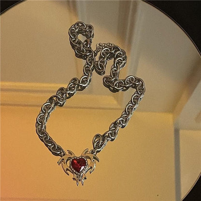 Heart decor metal chain necklace