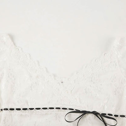 Long sleeve v neck flower lace hem ruffle top