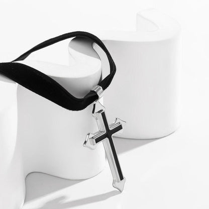 Cross pendant velvet choker necklace