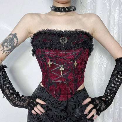 Lace hem cross pendant ruffle tube top