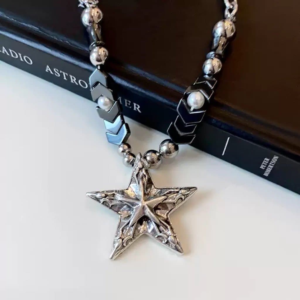 Star pendant faux pearl pendant necklace