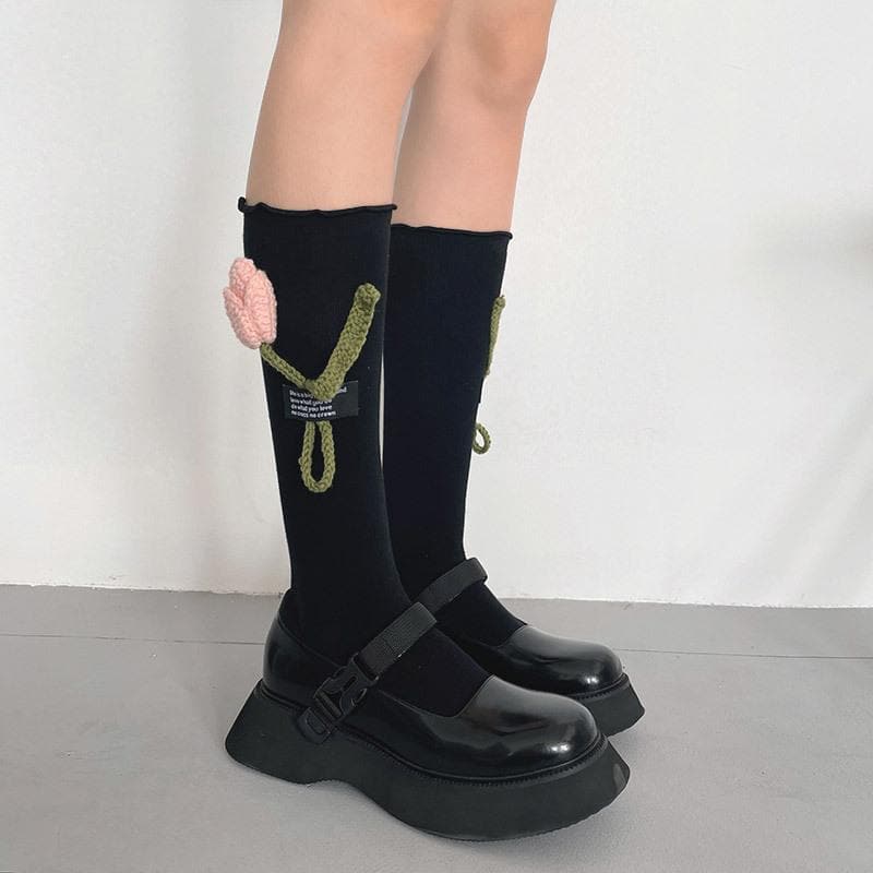 Ruffle flower applique long socks