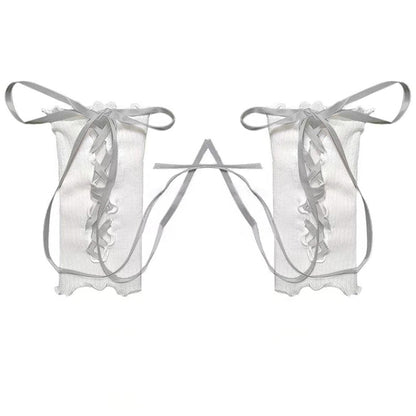 Ruffle lace up solid gloves