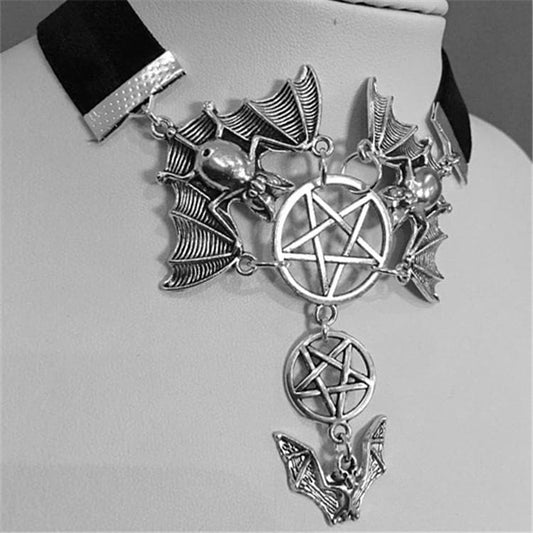 Bat star pendant velvet choker necklace
