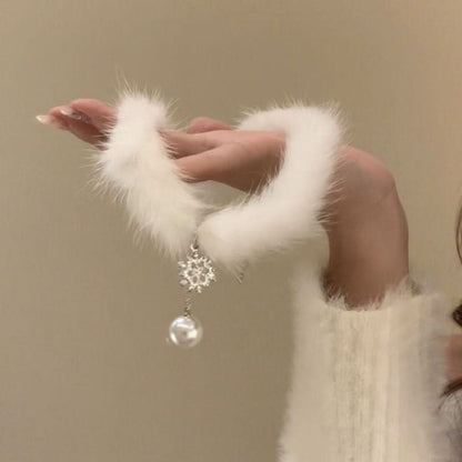 Fluffy faux pearl decor choker necklace