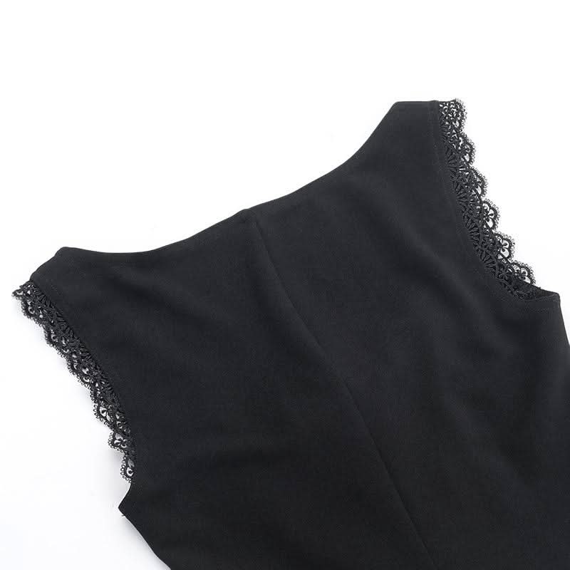 Sleeveless lace up lace hem top