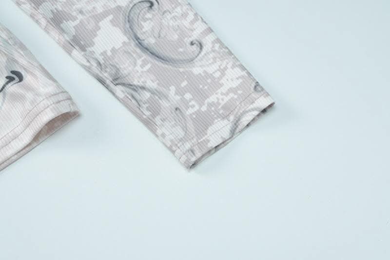 Abstract contrast long sleeve round neck crop top-final-sale