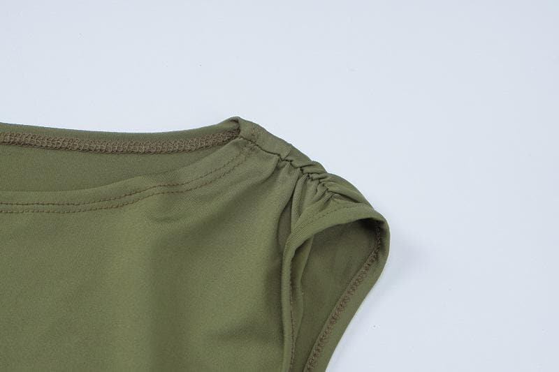 Sleeveless crewneck ruched solid maxi dress