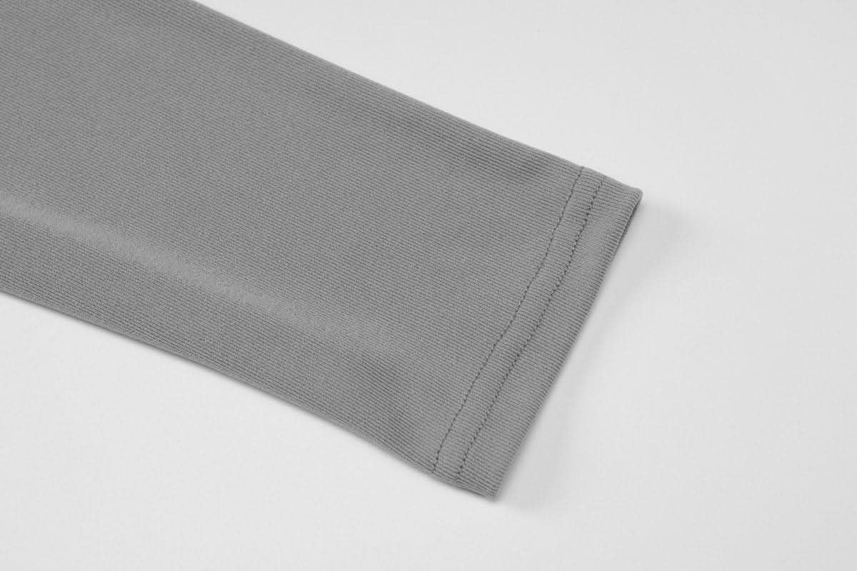 Long sleeve crewneck solid slit top