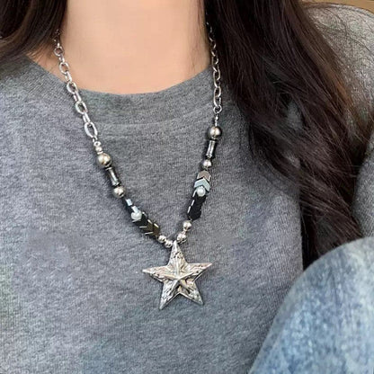 Star pendant faux pearl pendant necklace