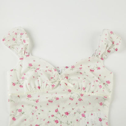 Short puff sleeve rose print lace hem ruched top