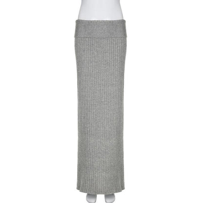 Knitted solid low rise maxi skirt