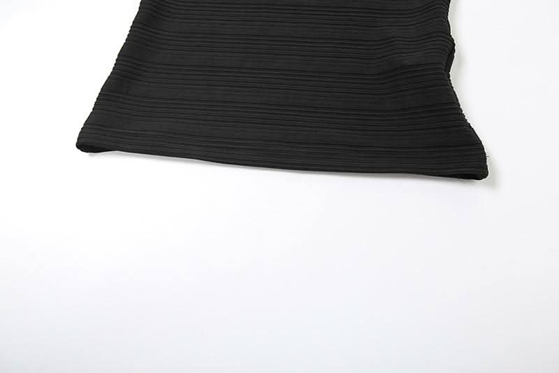 Halter backless textured solid short pant set