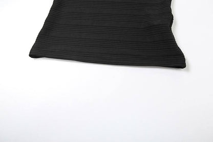 Halter backless textured solid short pant set