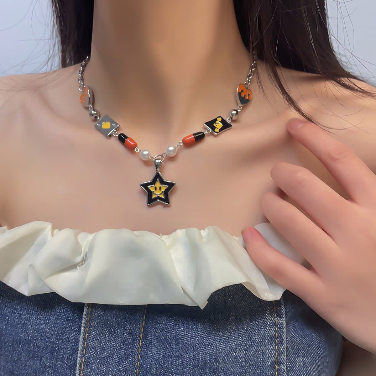 Star pendant chain faux pearl necklace