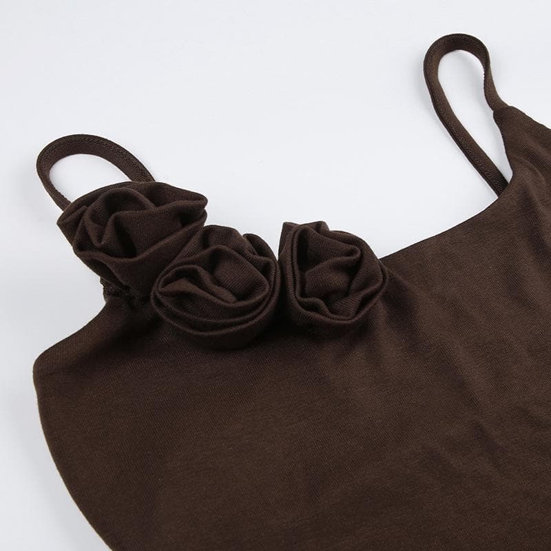 Flower applique square neck solid backless cami crop top