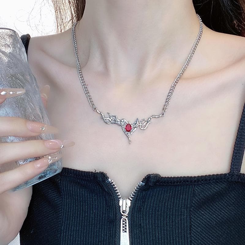 Heart pendant chain contrast necklace