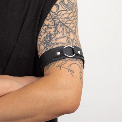 O ring rivet PU leather arm cuff