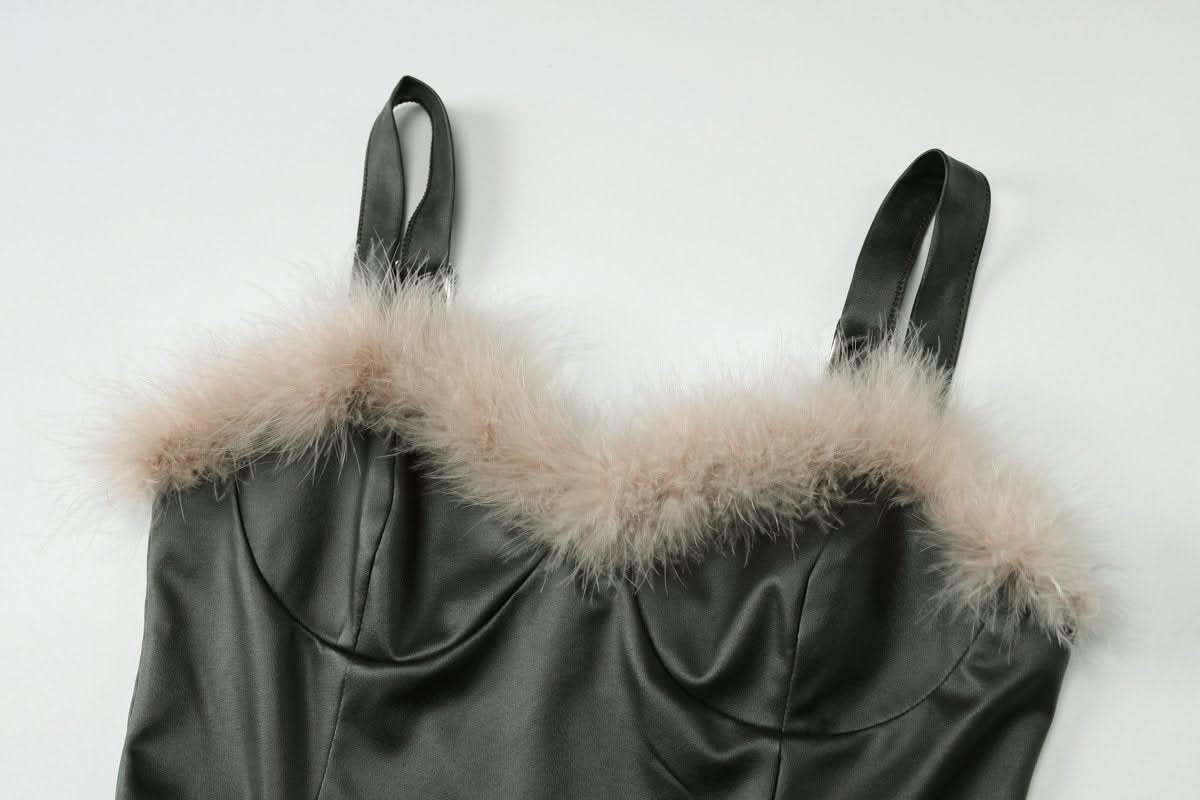 Sweetheart neck fluffy cami top