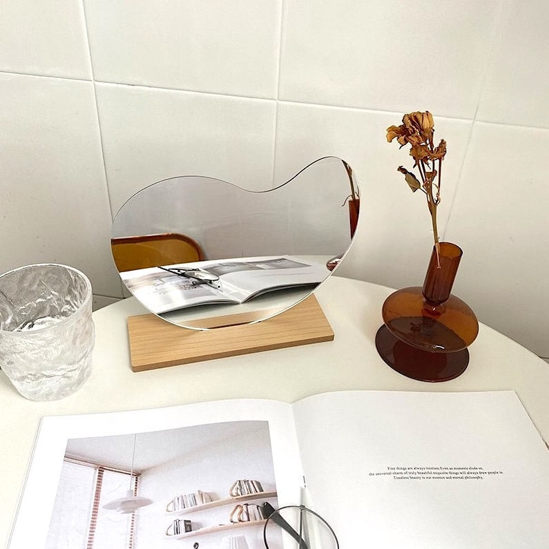 Aura Minimalist Mirror