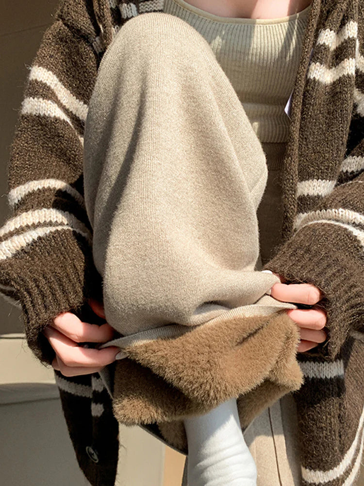 Avarie Cozy Wide-Leg Pants