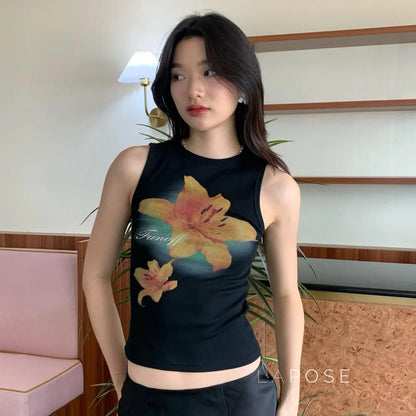 Razan Abstract Print Crop Top