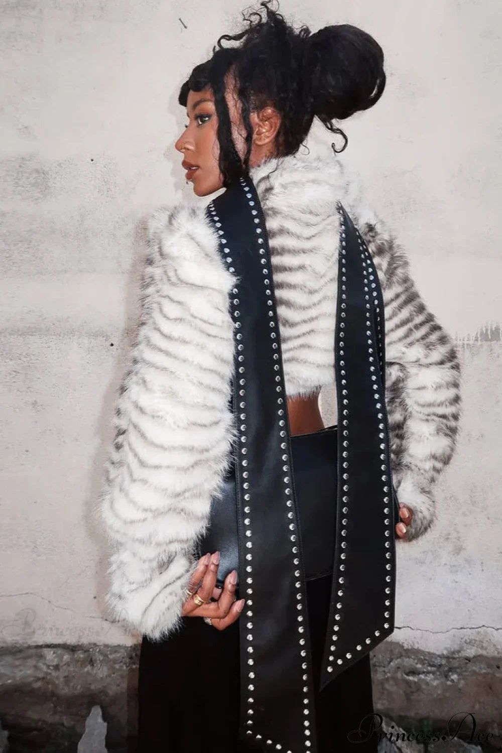 Metal Buckle Faux Fur Cropped Sexy Jacket