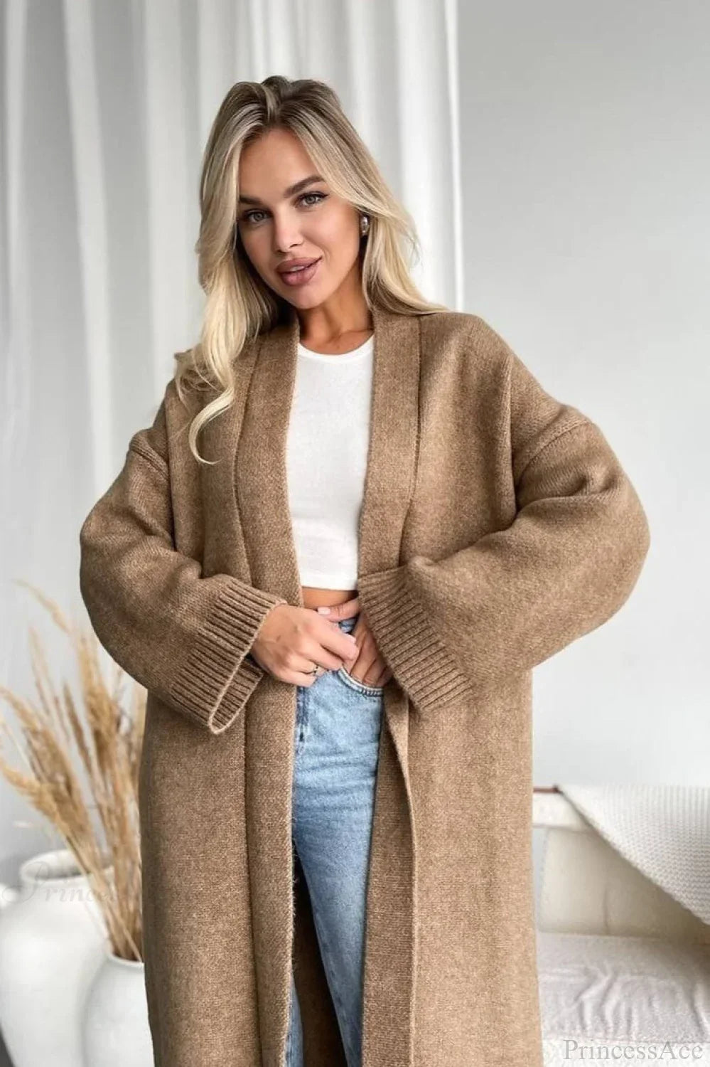 Minimalist Elegant Collarless Cardigan-Inspired Overcoat