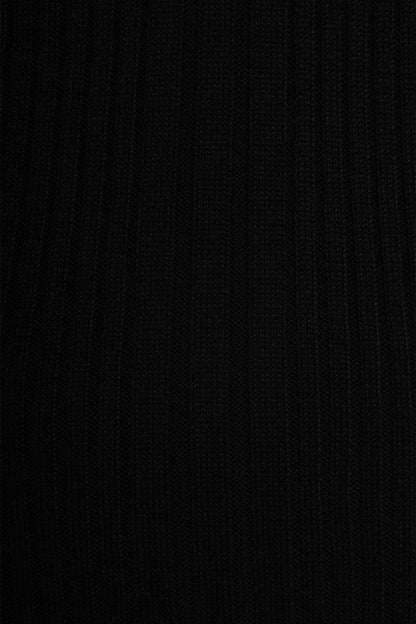 Novia Contrast Ruffle Knit Maxi Dress