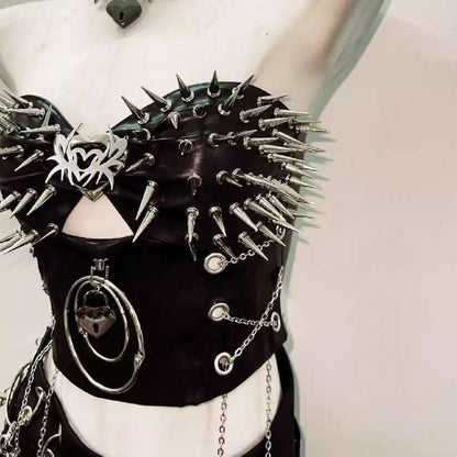 Sweetheart neck hollow out o ring rivet applique cut out top