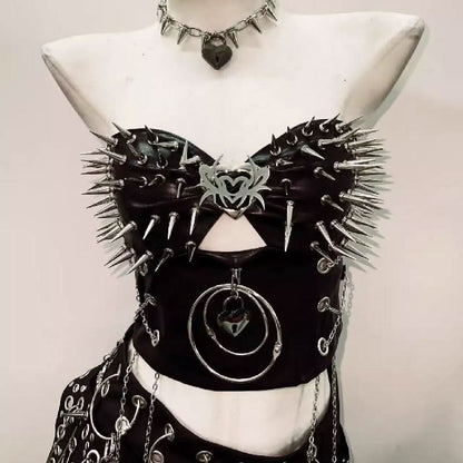Sweetheart neck hollow out o ring rivet applique cut out top