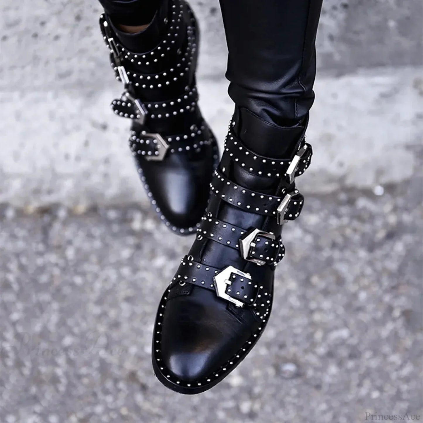 Rivets Bend Gothic Creator Leather Ankle Shoe
