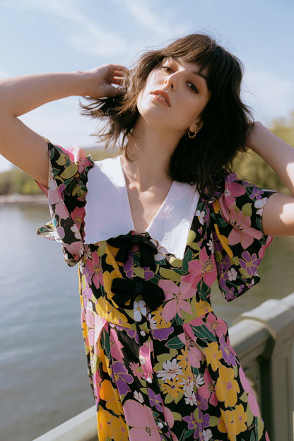 Short Sleeve V-Neck Print Mini Dress