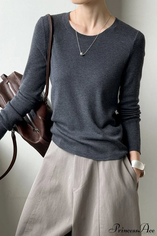 Slim-Fit Crew Neck Layering Knit Top