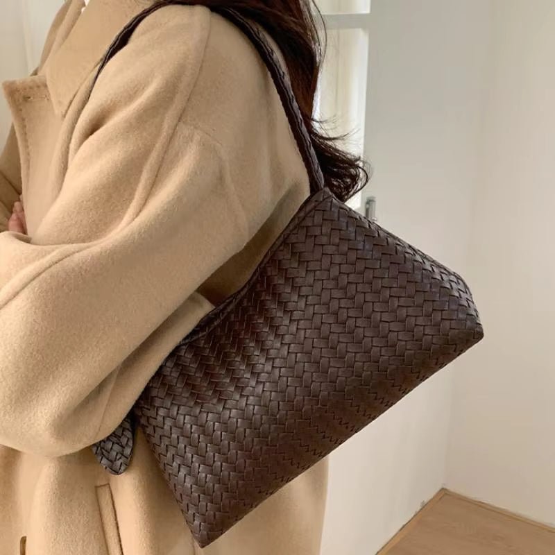 Jasmin Woven Shoulder Bag