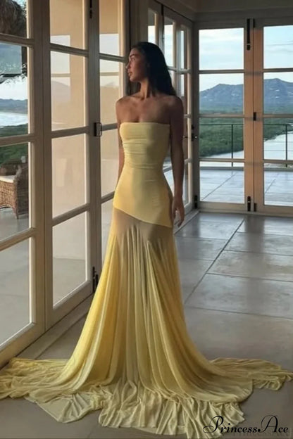 Solid Color Slim Fit High Waist Off-Shoulder Bandeau Maxi Dress