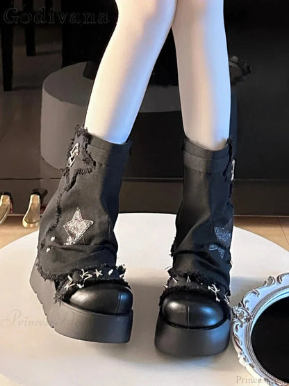 Sweet Lolita Canvas Y2K High-Heeled Gothic Boot

Modified Title: Charming Lolita Fabric 2000s Tall Gothic Boot