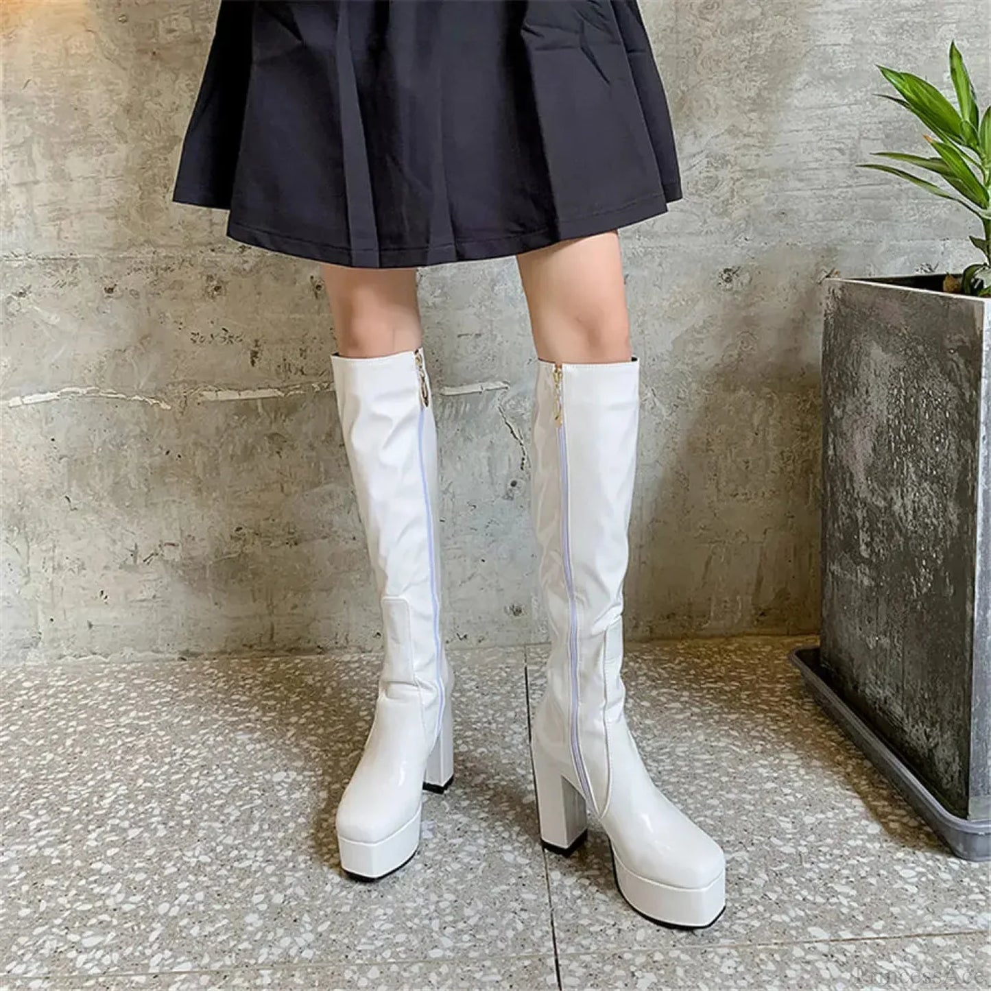 Sweetheart Love Heart Print Dark Block Boot