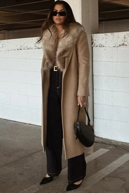 Vintage Chic Wool Blend Fur Collar Elegant Overcoat