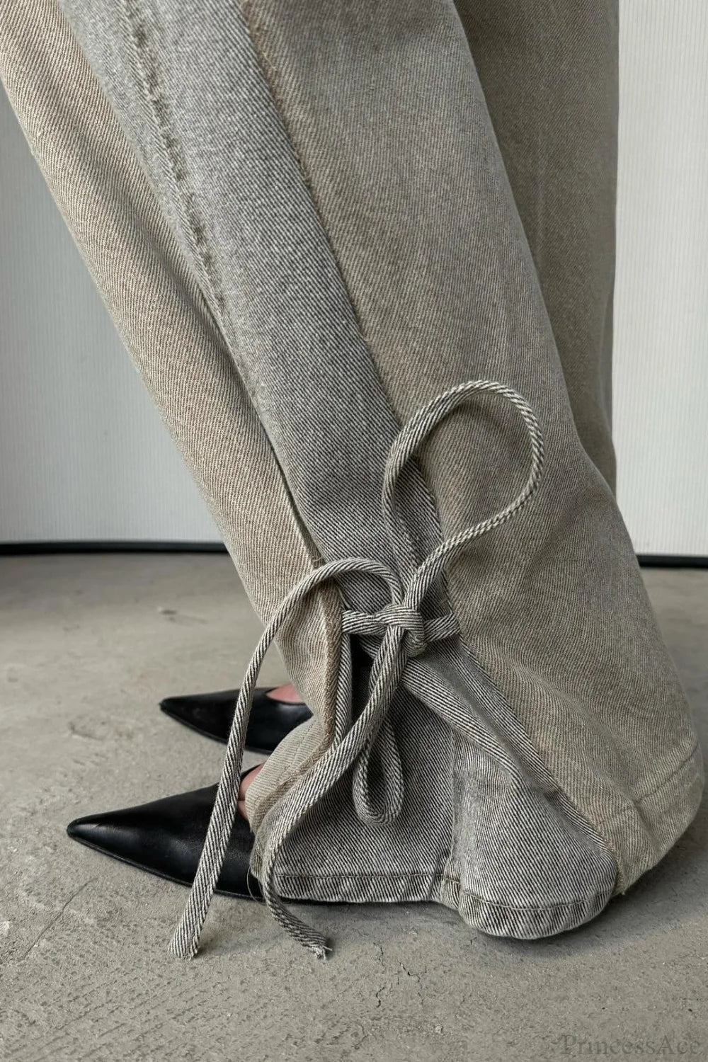 Vintage High-Waist Straight-Leg Jeans