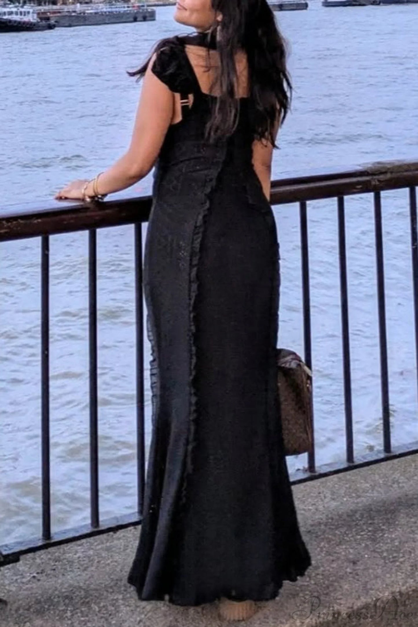 Vintage Lace Off-Shoulder Strap Party Dress