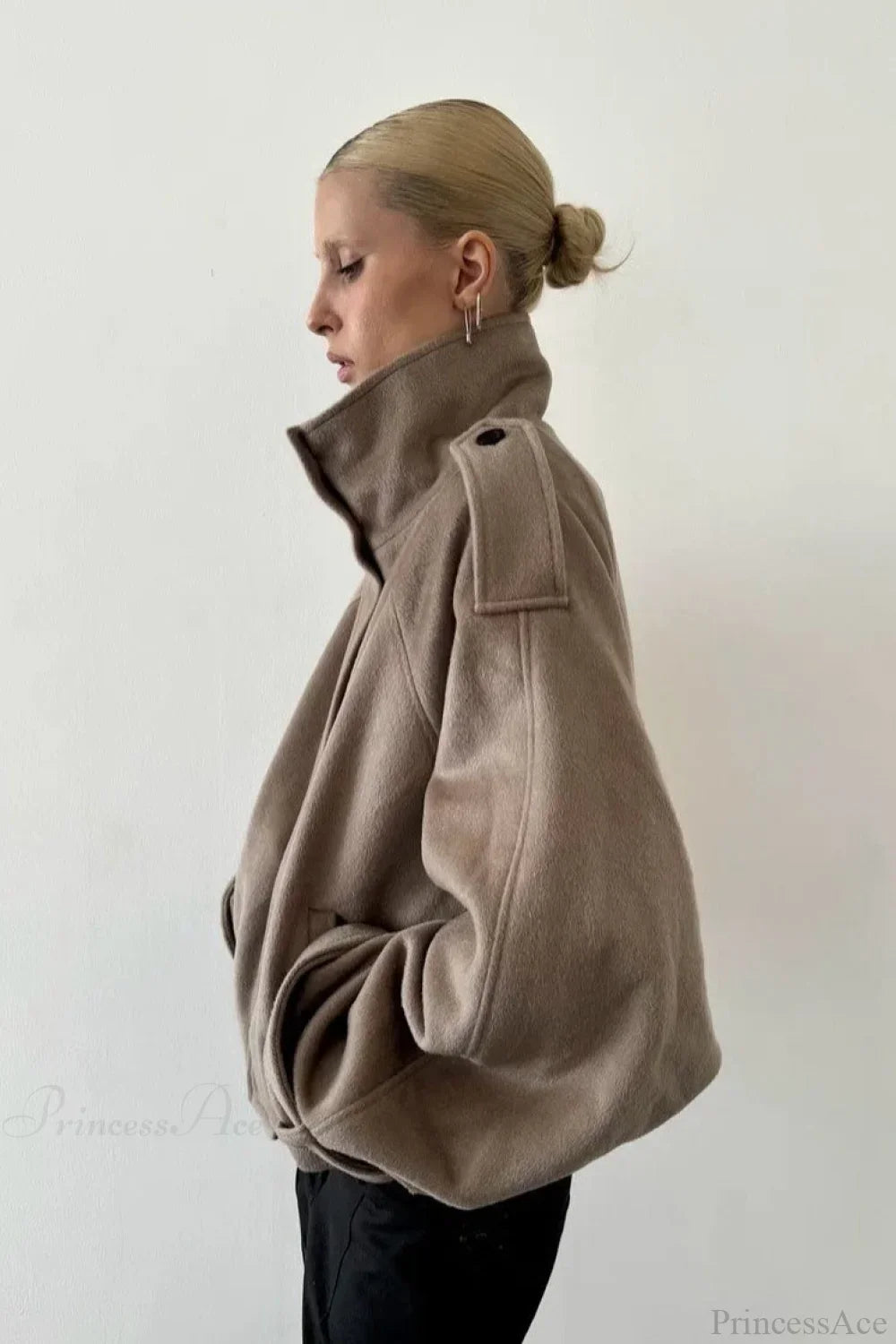 Vintage Stand Collar Buttoned Short Wool Coat