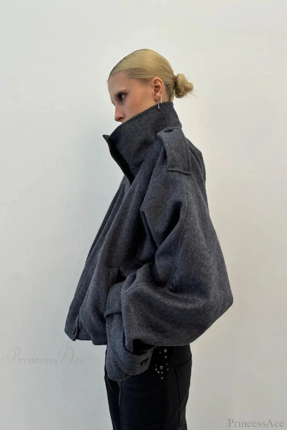 Vintage Stand Collar Buttoned Short Wool Coat